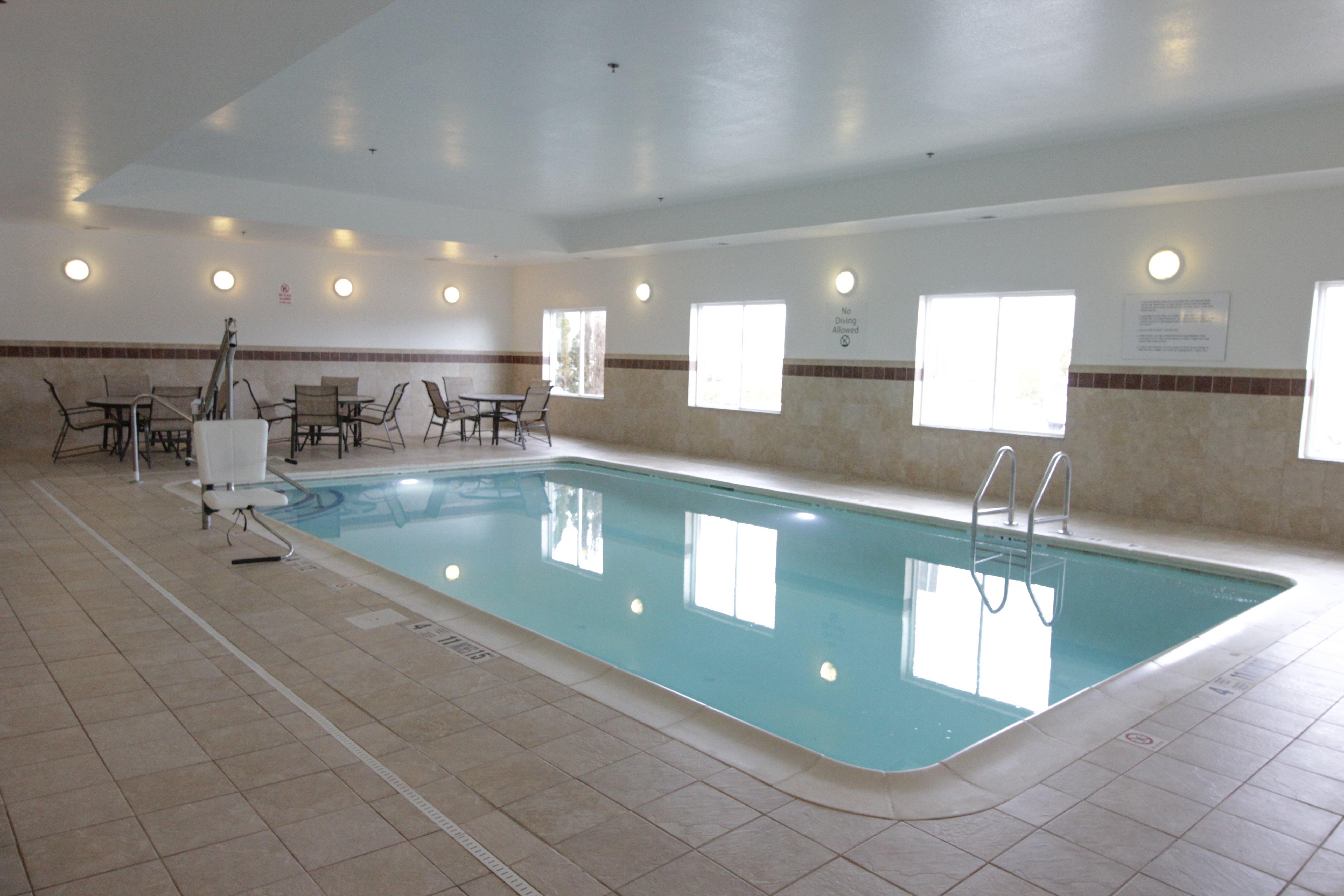 Holiday Inn Express And Suites Montgomery By Ihg Dış mekan fotoğraf