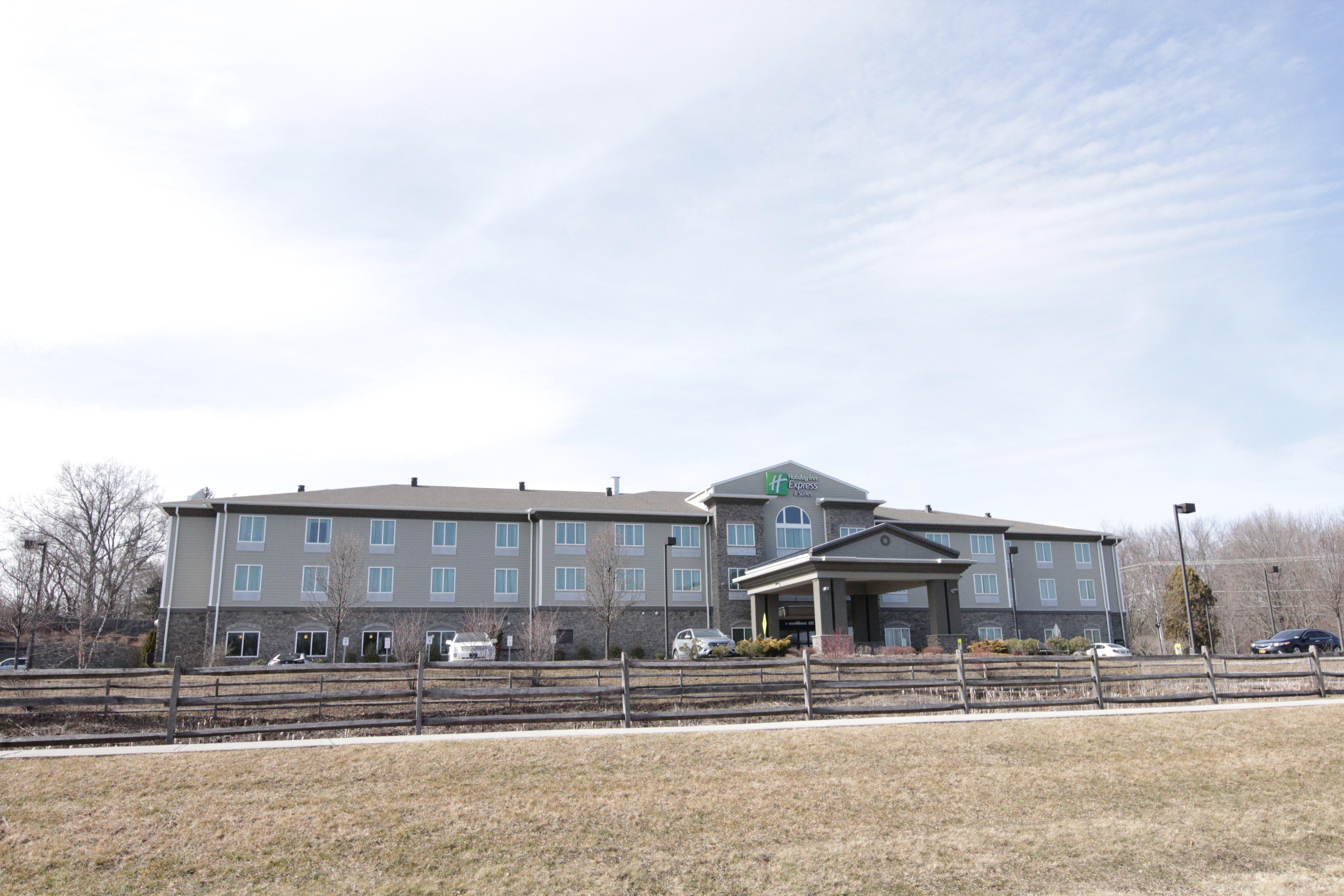 Holiday Inn Express And Suites Montgomery By Ihg Dış mekan fotoğraf