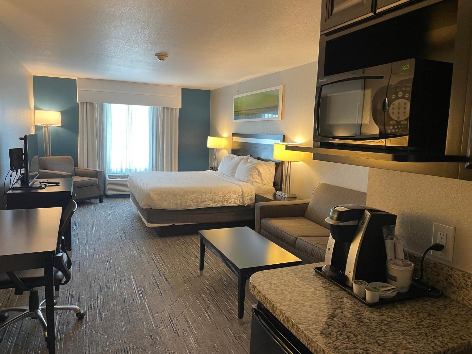 Holiday Inn Express And Suites Montgomery By Ihg Dış mekan fotoğraf